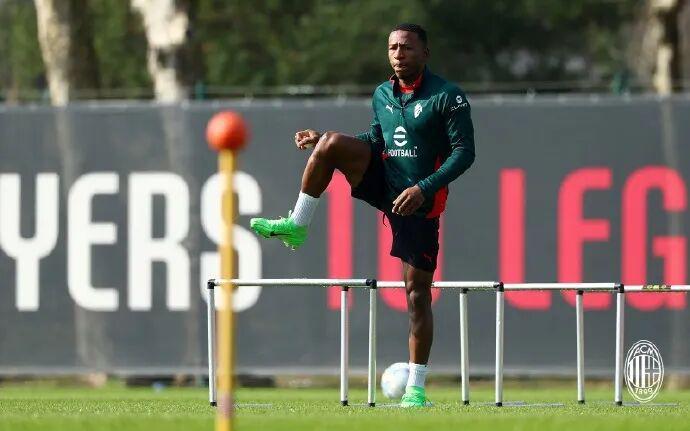 开云服务-瑞天空丨米兰愿听取对埃斯图皮尼安的报价